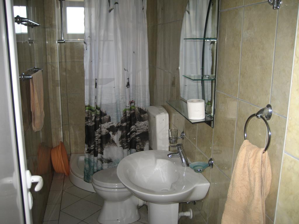 Guest House Vila Mimoza Ulcinj Exterior photo