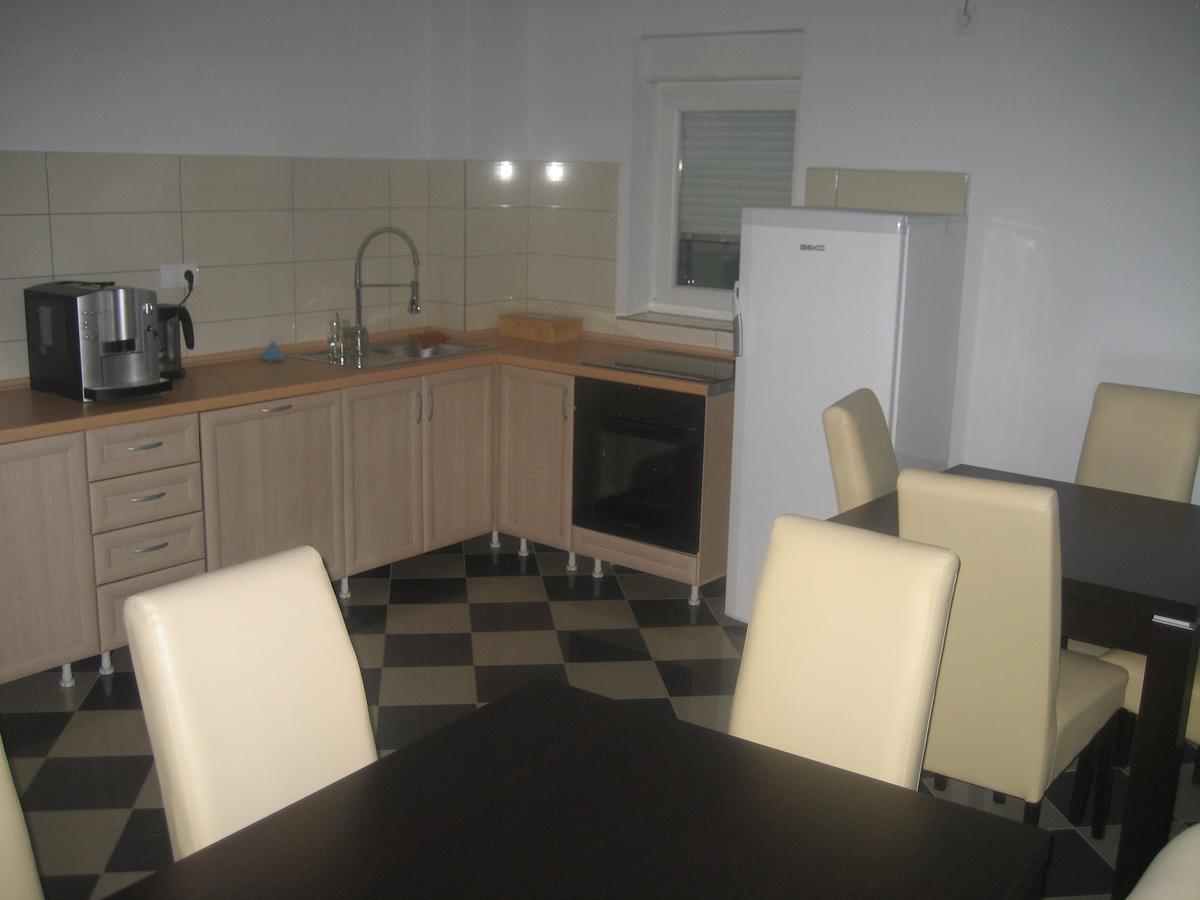 Guest House Vila Mimoza Ulcinj Exterior photo
