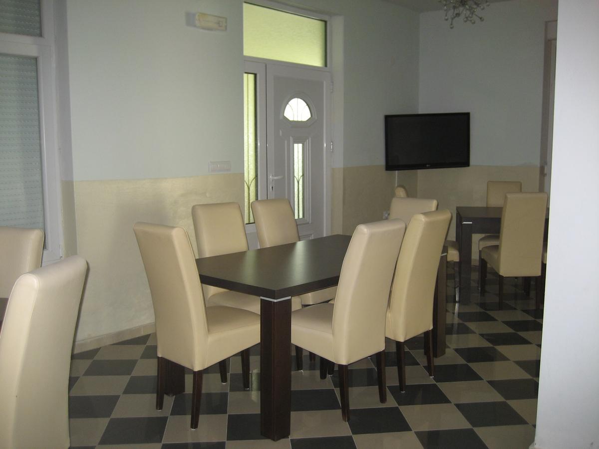 Guest House Vila Mimoza Ulcinj Exterior photo